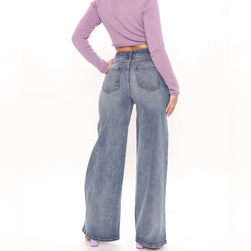 High Rise Wide Leg Jeans - Picture 3 of 3